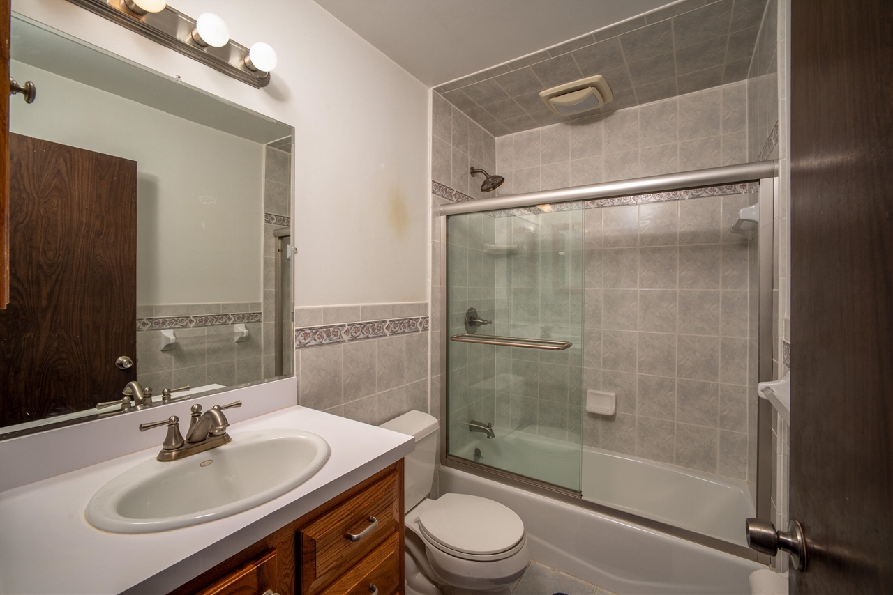 2887 Roundtree Drive Troy, MI 48083 - Photo 14 of 20