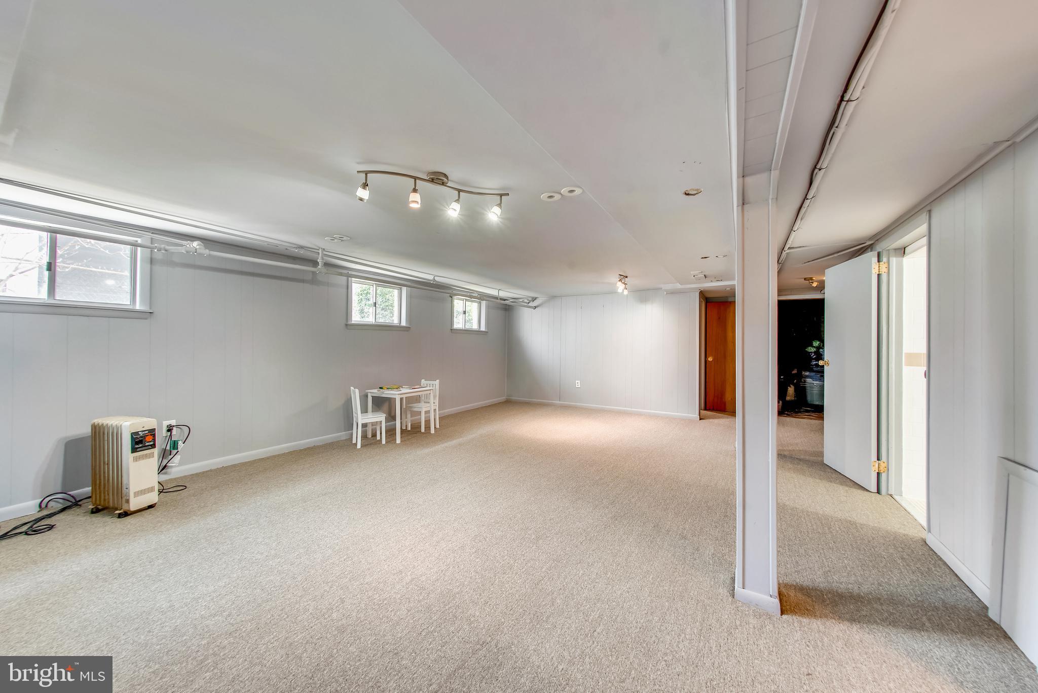 1423 Decatur Street Northwest Washington, DC 20011 - Photo 64 of 139