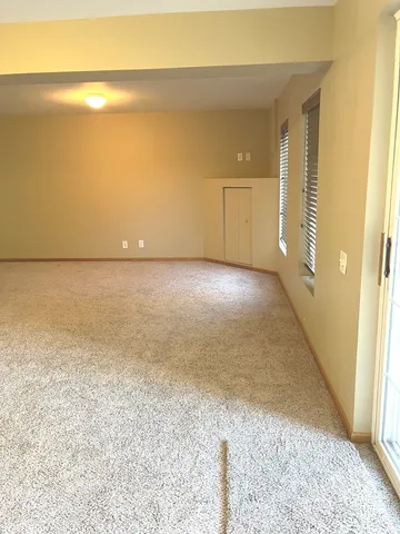 $2,700 | 18132 Lake Shore Drive, Orland Park, IL 60467