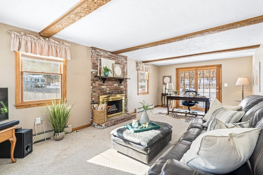 4 Cannongate Road Tyngsborough, MA 01879 - Photo 4 of 34 Gallery Image 4