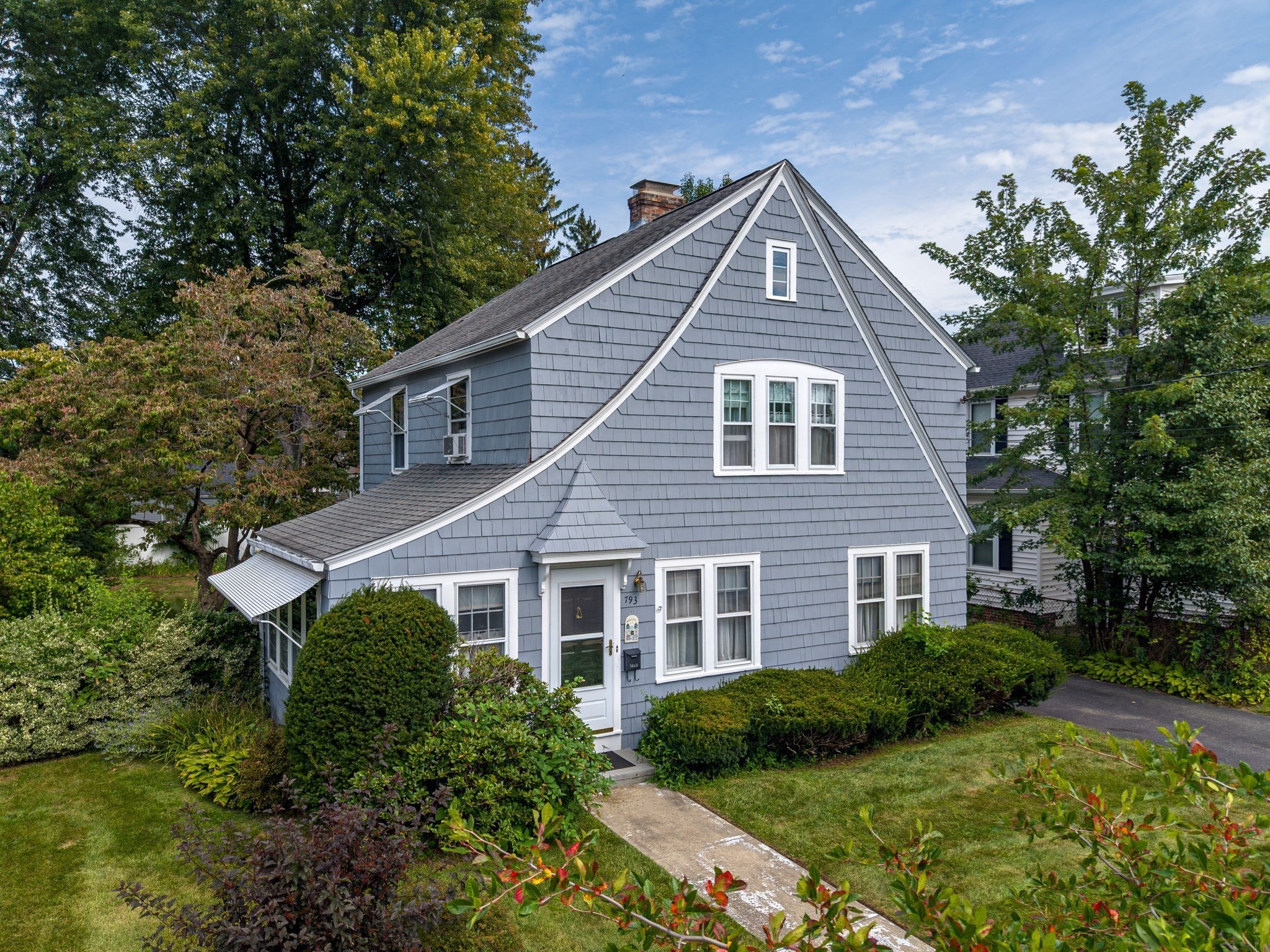 793 Allen Street Springfield, MA 01118 - Photo 1 of 40 Gallery Image 1
