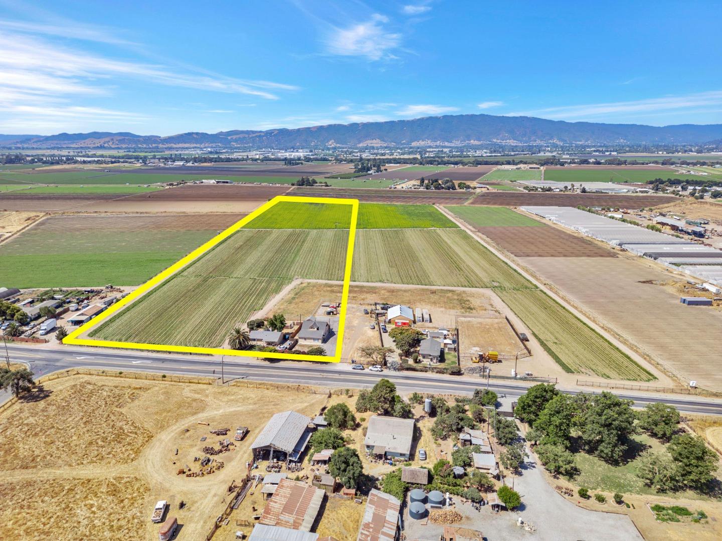 2718 Ferguson Road Gilroy, CA 95020 - Photo 11 of 81