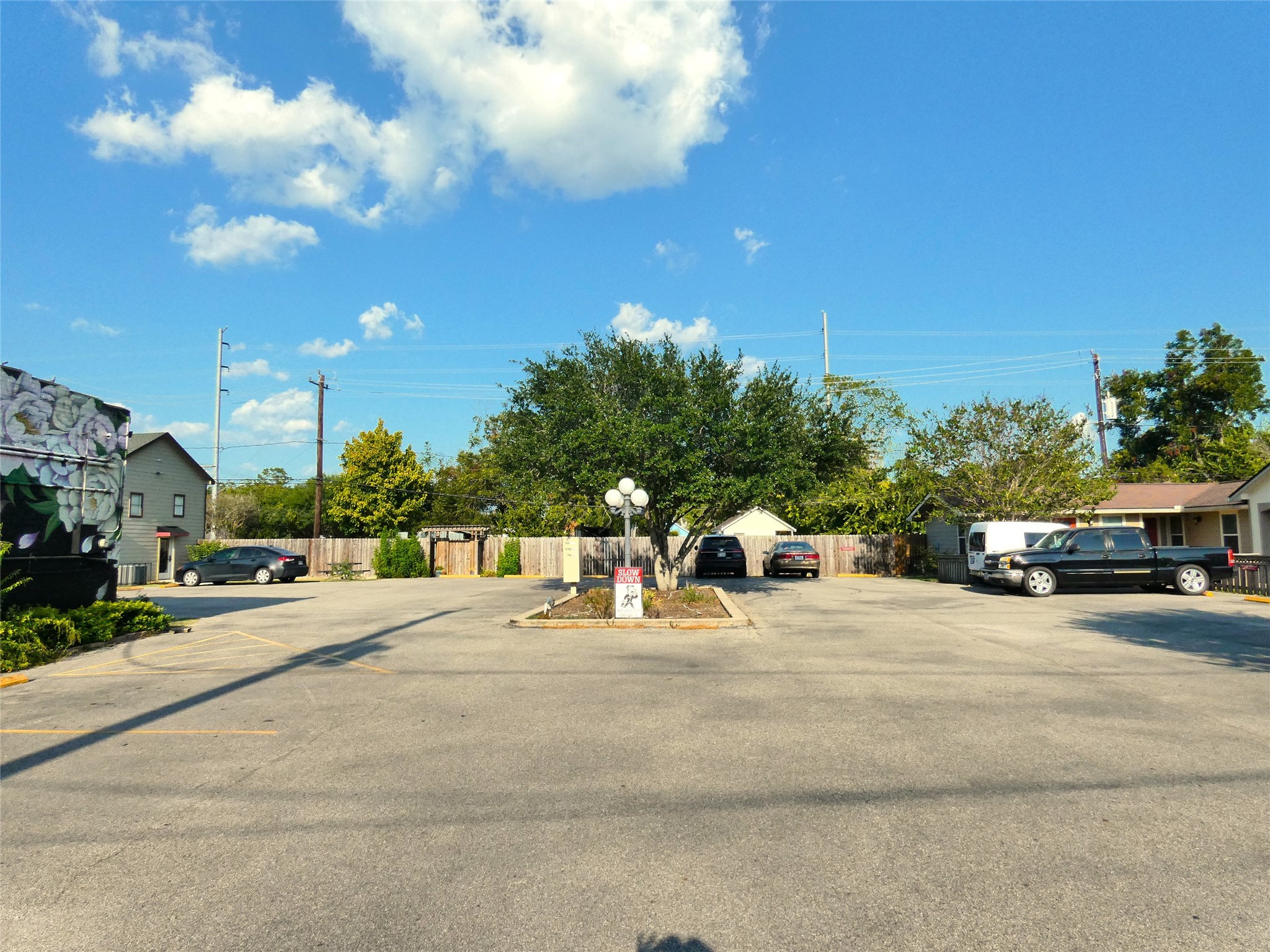 507 Houston Street, Unit 8 Rosenberg, TX 77471 - Photo 12 of 21 a view of a basketball court