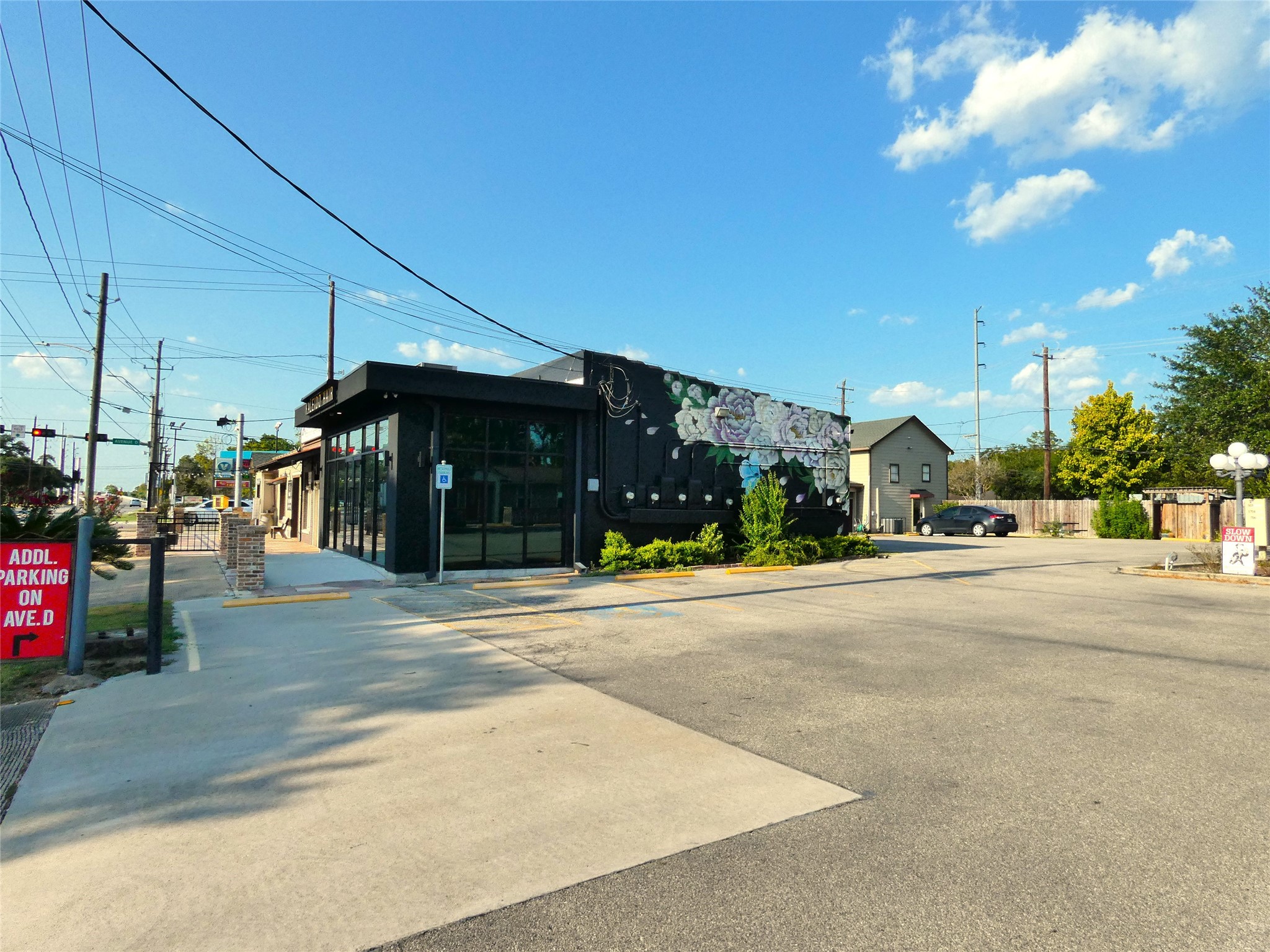 507 Houston Street, Unit 8 Rosenberg, TX 77471 - Photo 15 of 21 a view of street with sitting area