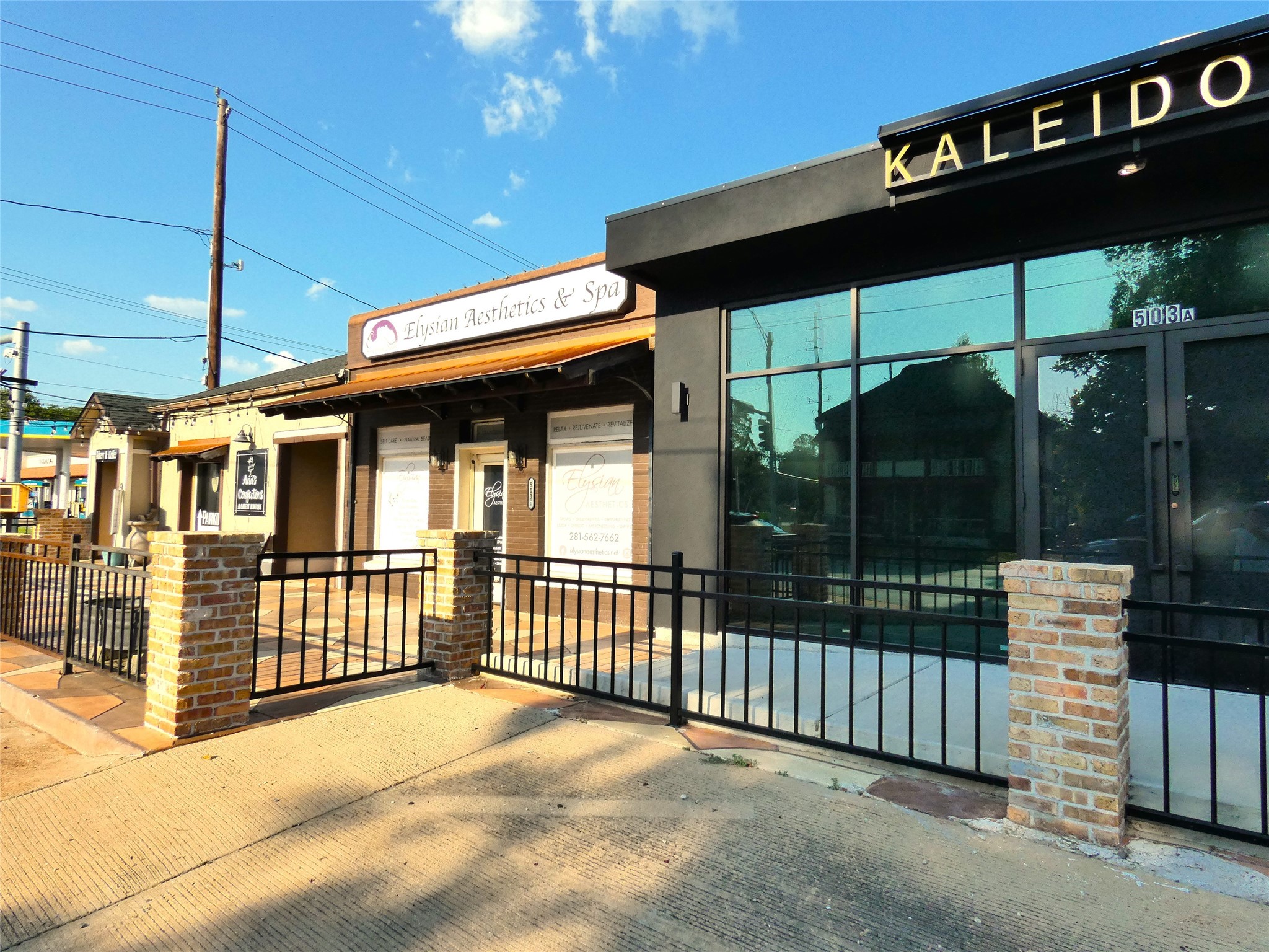 507 Houston Street, Unit 8 Rosenberg, TX 77471 - Photo 17 of 21 a view of a roof deck