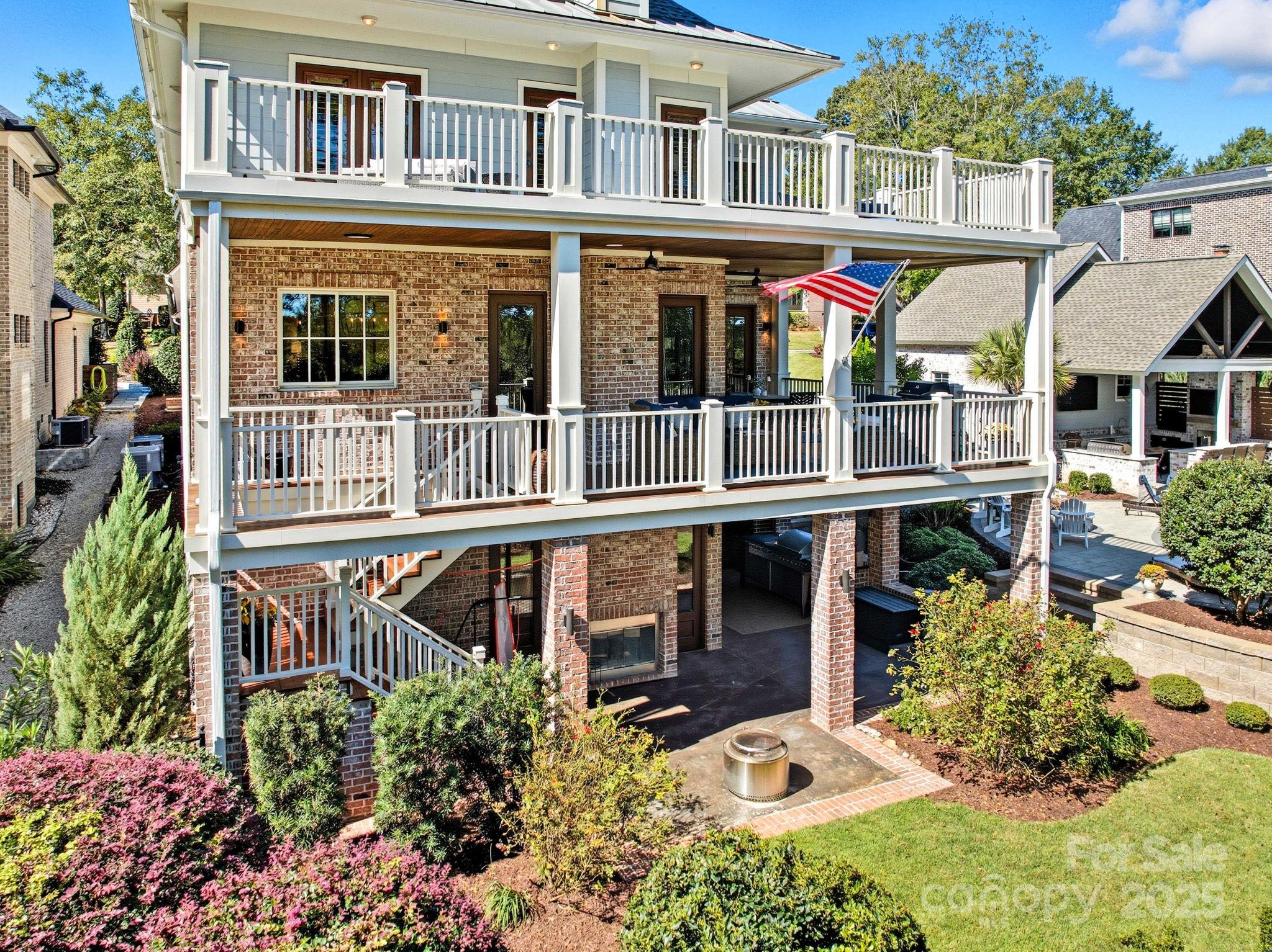 27 Veranda Lane Blythewood, SC 29016 - Photo 42 of 48 front view of a house with a street