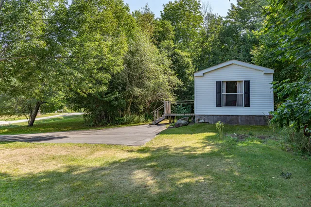 $161,000 | 2 Cameron Lane, Searsport, ME 04974