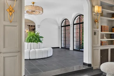 $4,850,000 | 5795 Lindell Boulevard, St. Louis, MO 63112