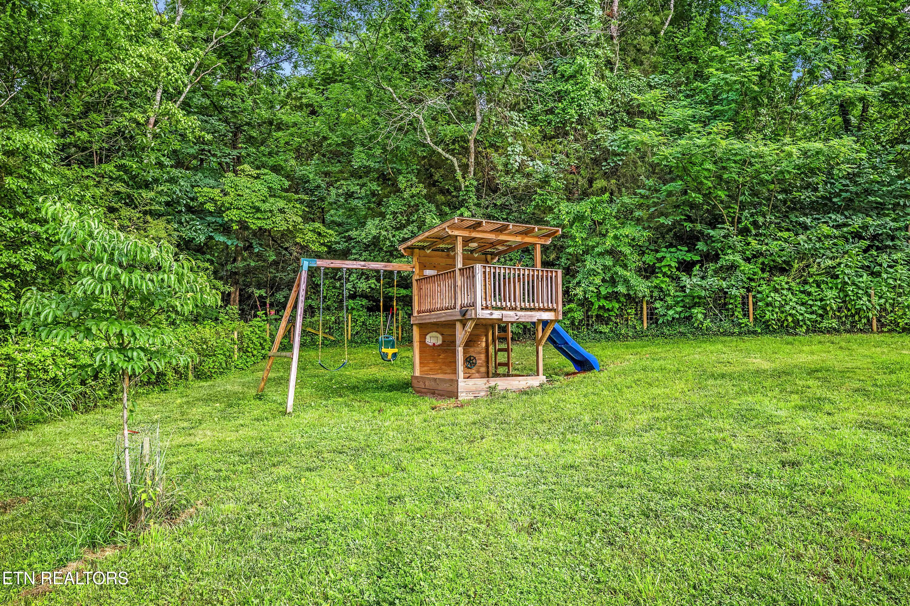 516 Knob Road Vonore, TN 37885 - Photo 32 of 37 IMG_9957