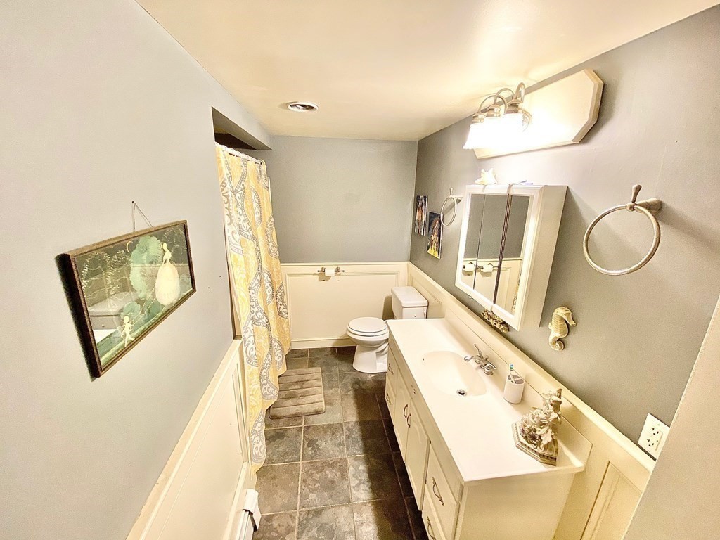 254 Glen Charlie Road Wareham, MA 02538 - Photo 8 of 17 Gallery Image 8