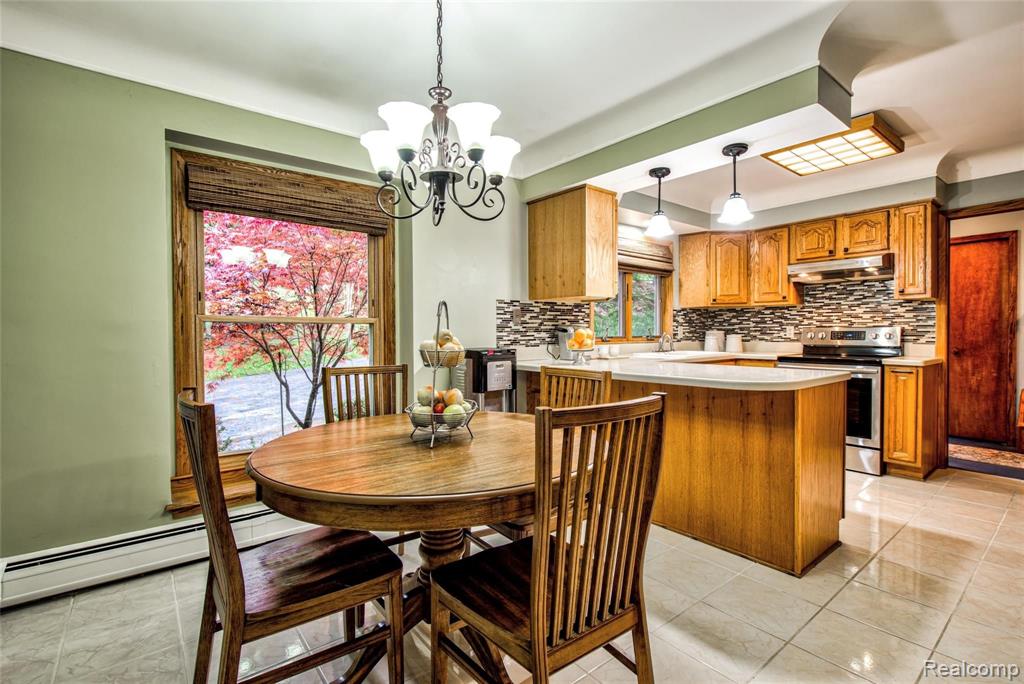 32671 West Eleven Mile Road Farmington Hills, MI 48336 - Photo 14 of 35