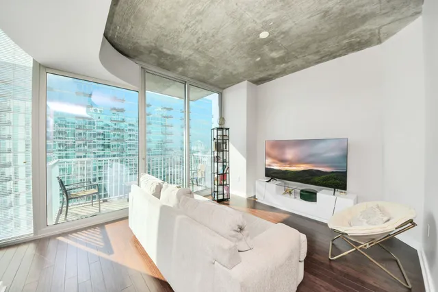 $1,750 | 5925 Almeda Road, Unit 12408, Houston, TX 77004