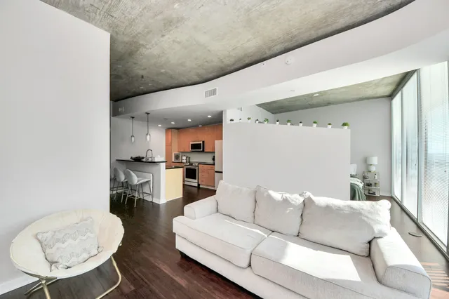 $1,750 | 5925 Almeda Road, Unit 12408, Houston, TX 77004