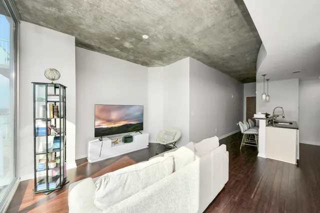 $1,750 | 5925 Almeda Road, Unit 12408, Houston, TX 77004