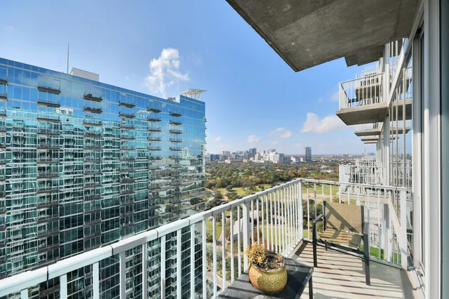 $1,750 | 5925 Almeda Road, Unit 12408, Houston, TX 77004