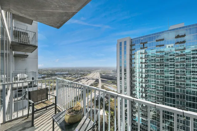 $1,750 | 5925 Almeda Road, Unit 12408, Houston, TX 77004