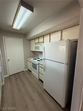 $1,395 | 2300 East Silverado Ranch Boulevard, Unit 2178, Las Vegas, NV 89123