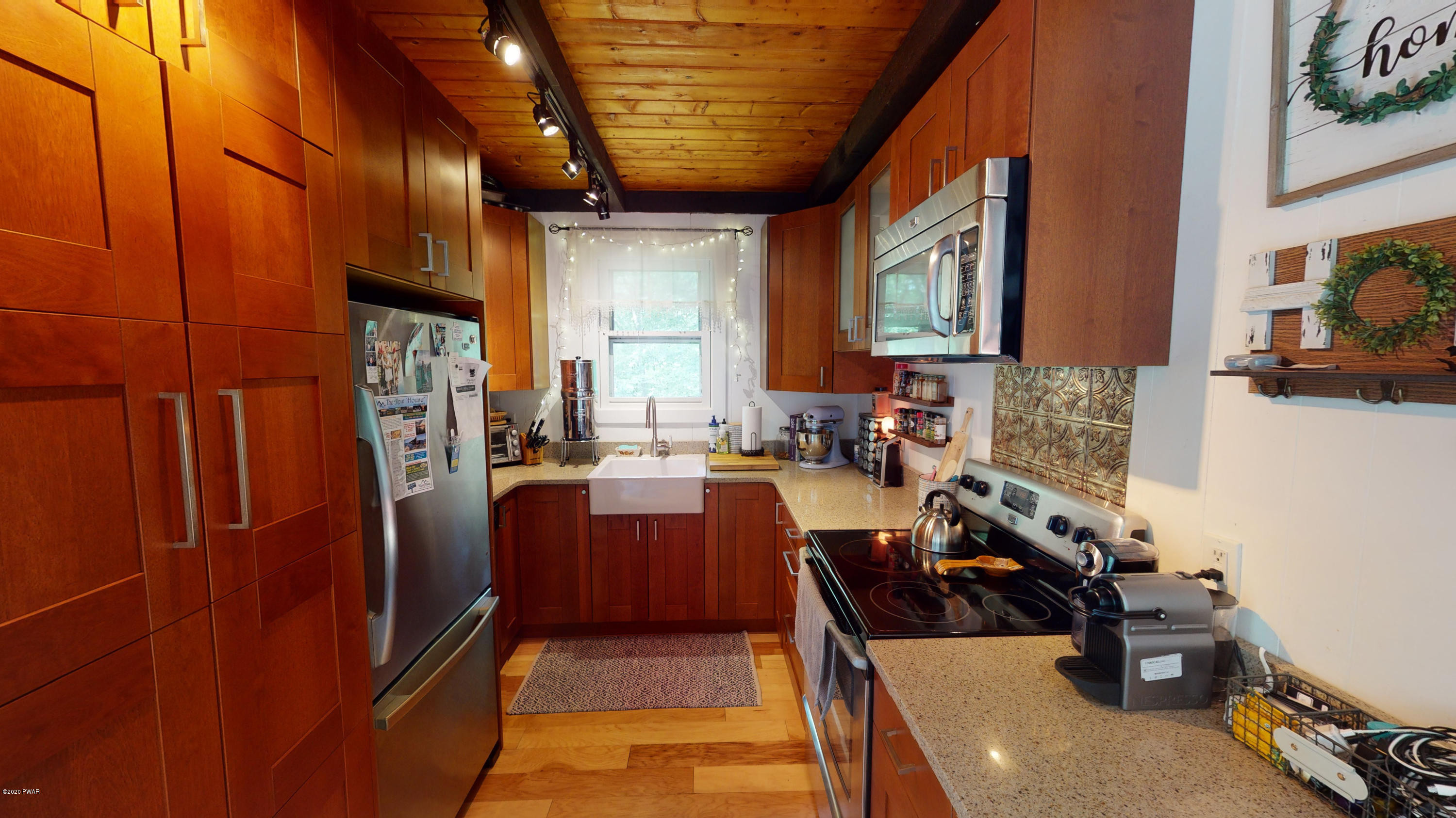 133 Squirrel Road Dingmans Ferry, PA 18328 - Photo 5 of 26