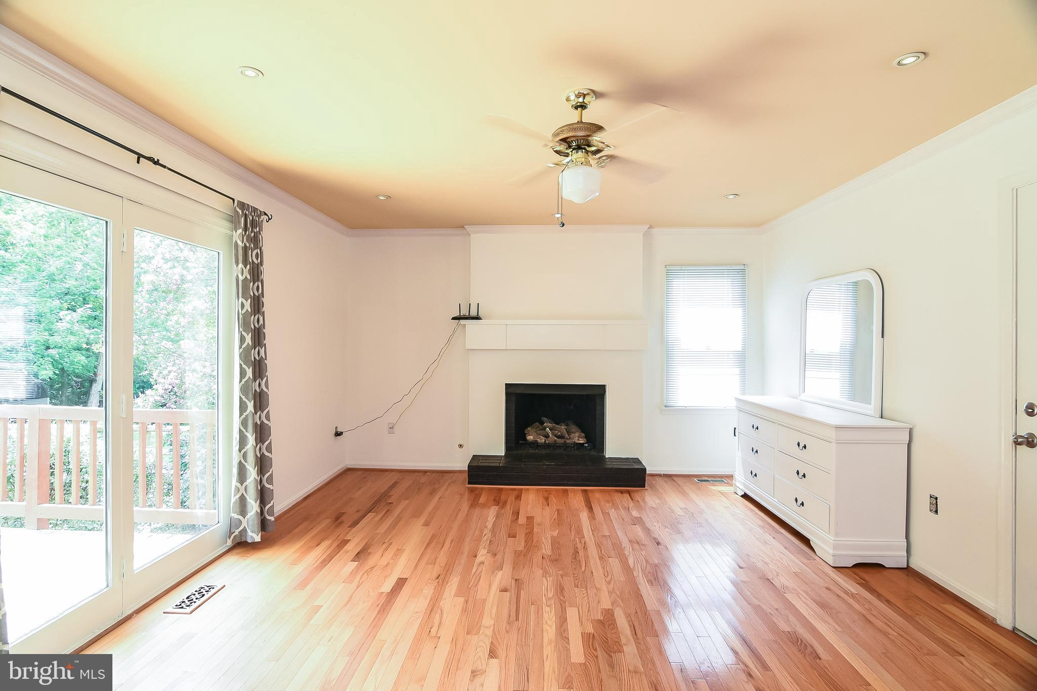 2183 Sebastian Road Fredericksburg, VA 22405 - Photo 11 of 38 Bonus room with entry to deck.