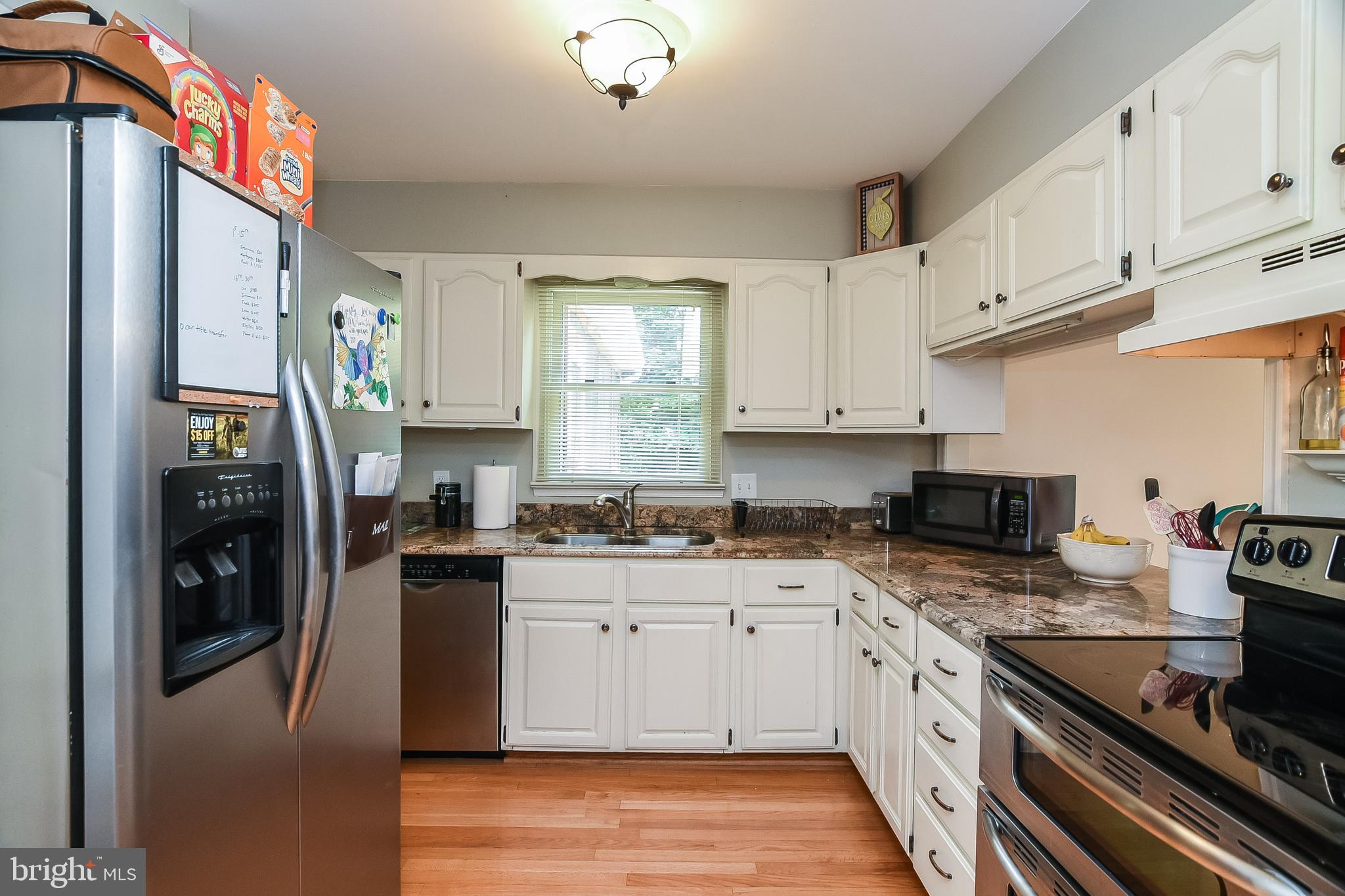 2183 Sebastian Road Fredericksburg, VA 22405 - Photo 9 of 38 Kitchen right side