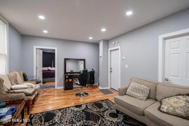 $1,500 | 138 Main Street, Unit 1, Cohoes, NY 12047