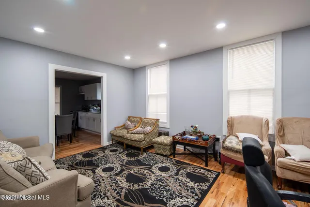 $1,500 | 138 Main Street, Unit 1, Cohoes, NY 12047