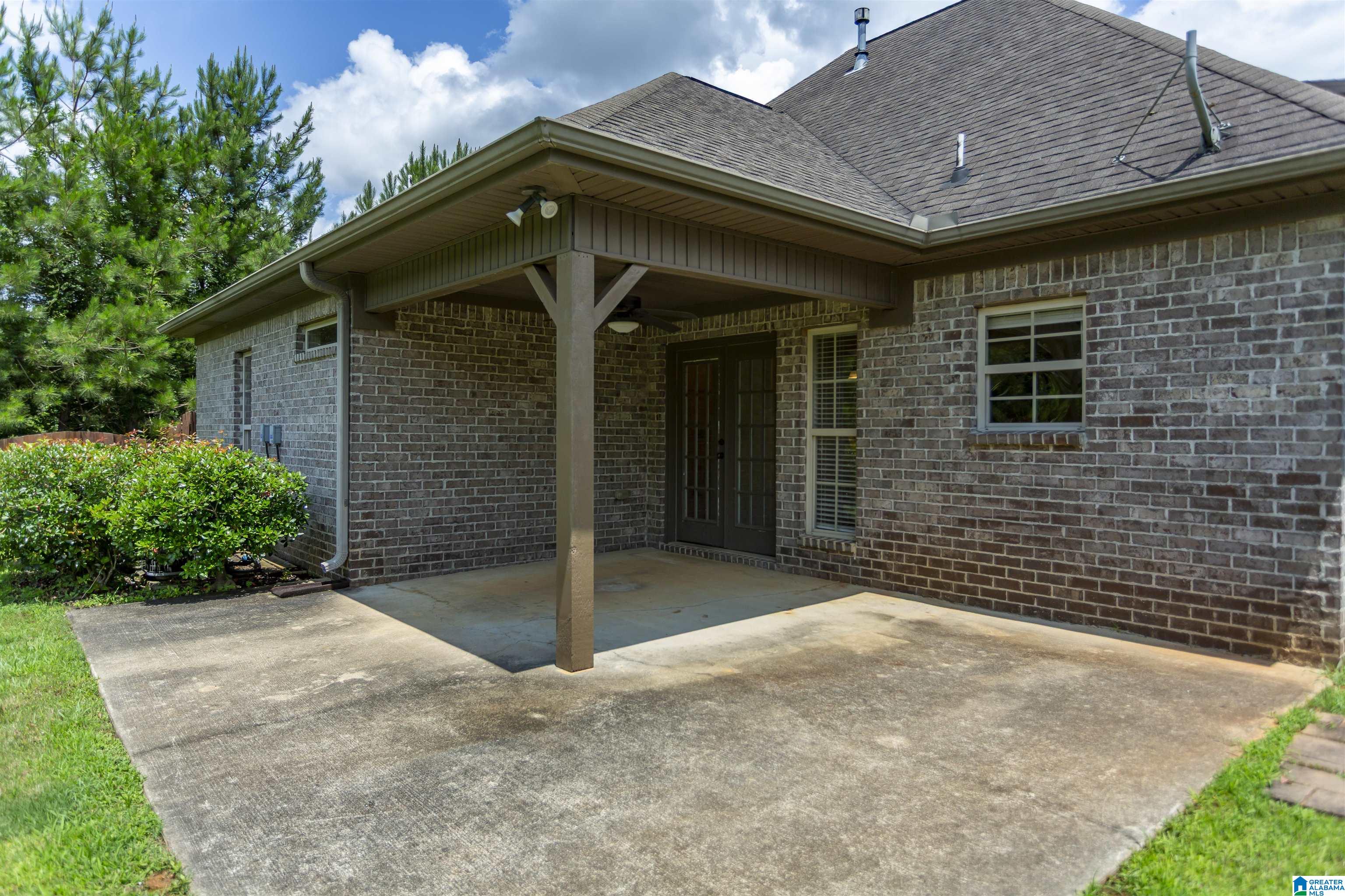 321 Lacey Avenue Alabaster, AL 35114 - Photo 9 of 32