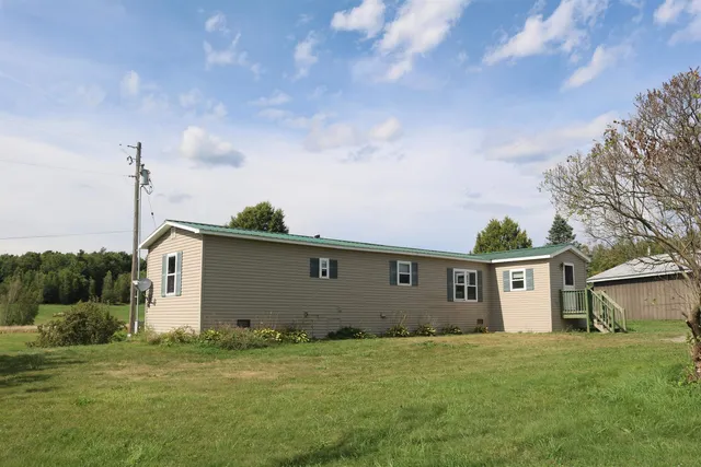 $200,000 | 1093 Grange Hall Road, Enosburg Falls, VT 05450