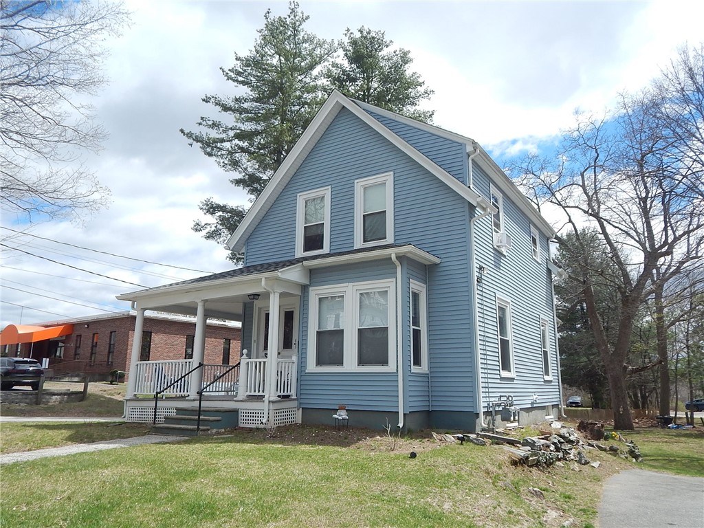 534 Blackstone Street Woonsocket, RI 02895 - Photo 3 of 38