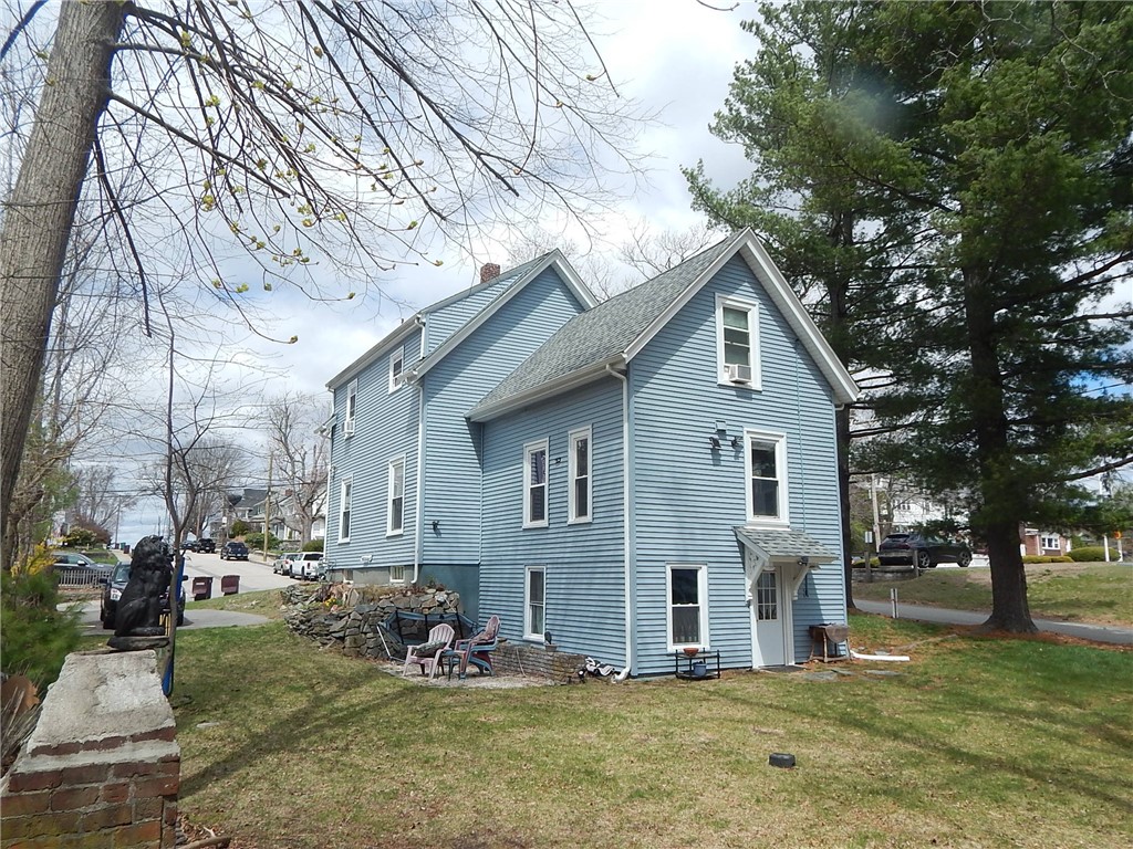 534 Blackstone Street Woonsocket, RI 02895 - Photo 35 of 38