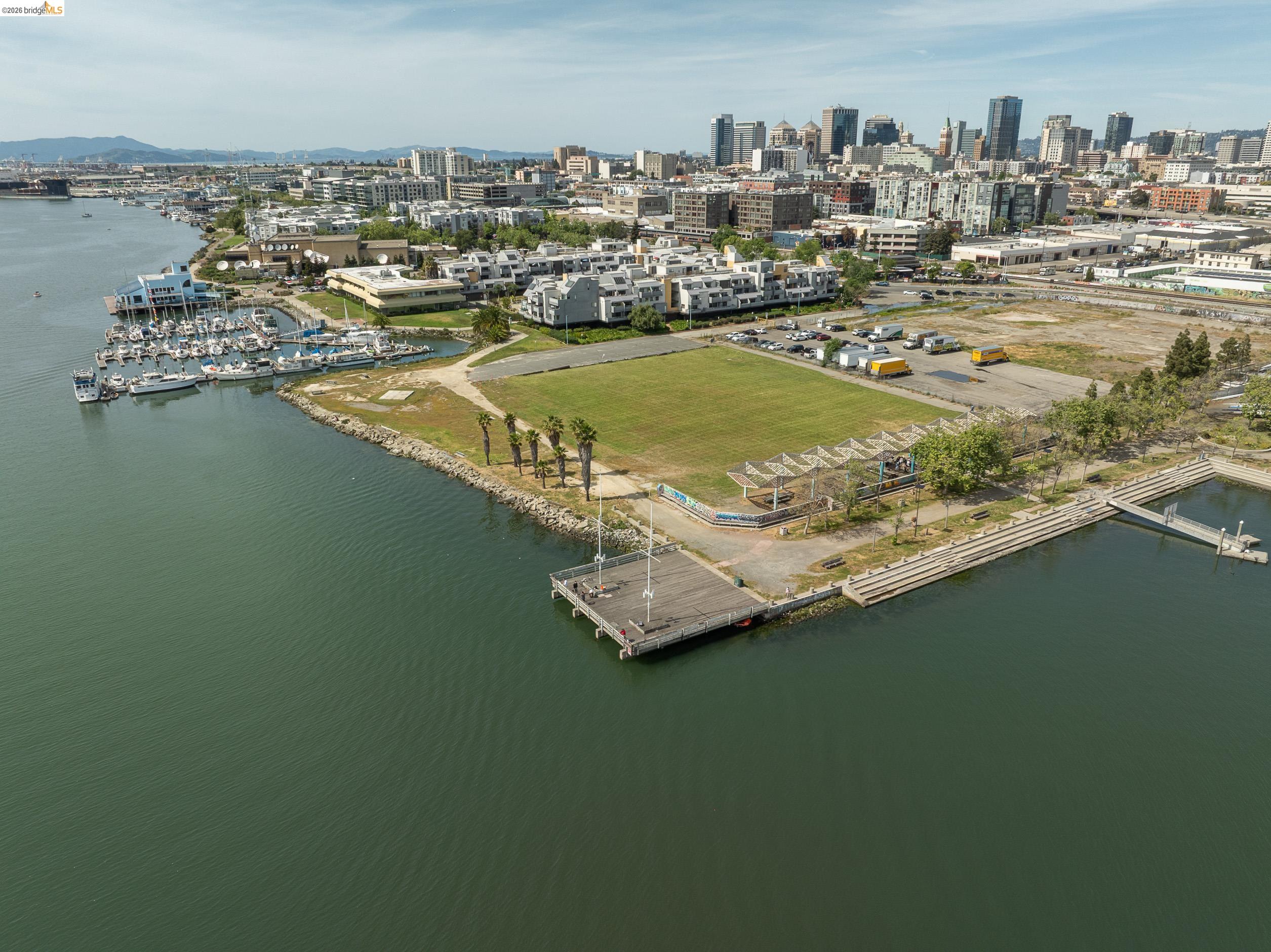 1 Embarcadero, Unit 353 Oakland, CA 94607 - Photo 45 of 55