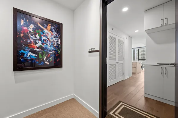 $6,250 | 211 North Harbor Drive, Unit 1401, Chicago, IL 60601