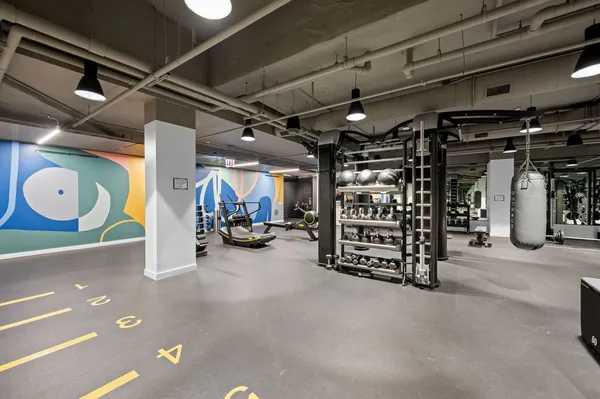 $6,250 | 211 North Harbor Drive, Unit 1401, Chicago, IL 60601