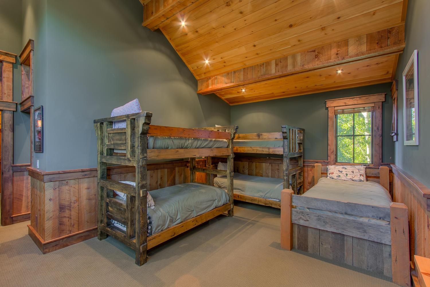 1720 Grouse Ridge Road Truckee, CA 96161 - Photo 14 of 21 Gallery Image 14