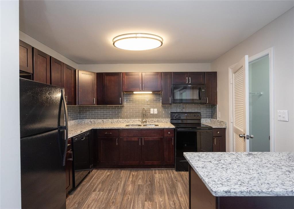 4883 Roswell Road, Unit 3E Atlanta, GA 30342 - Photo 1 of 20