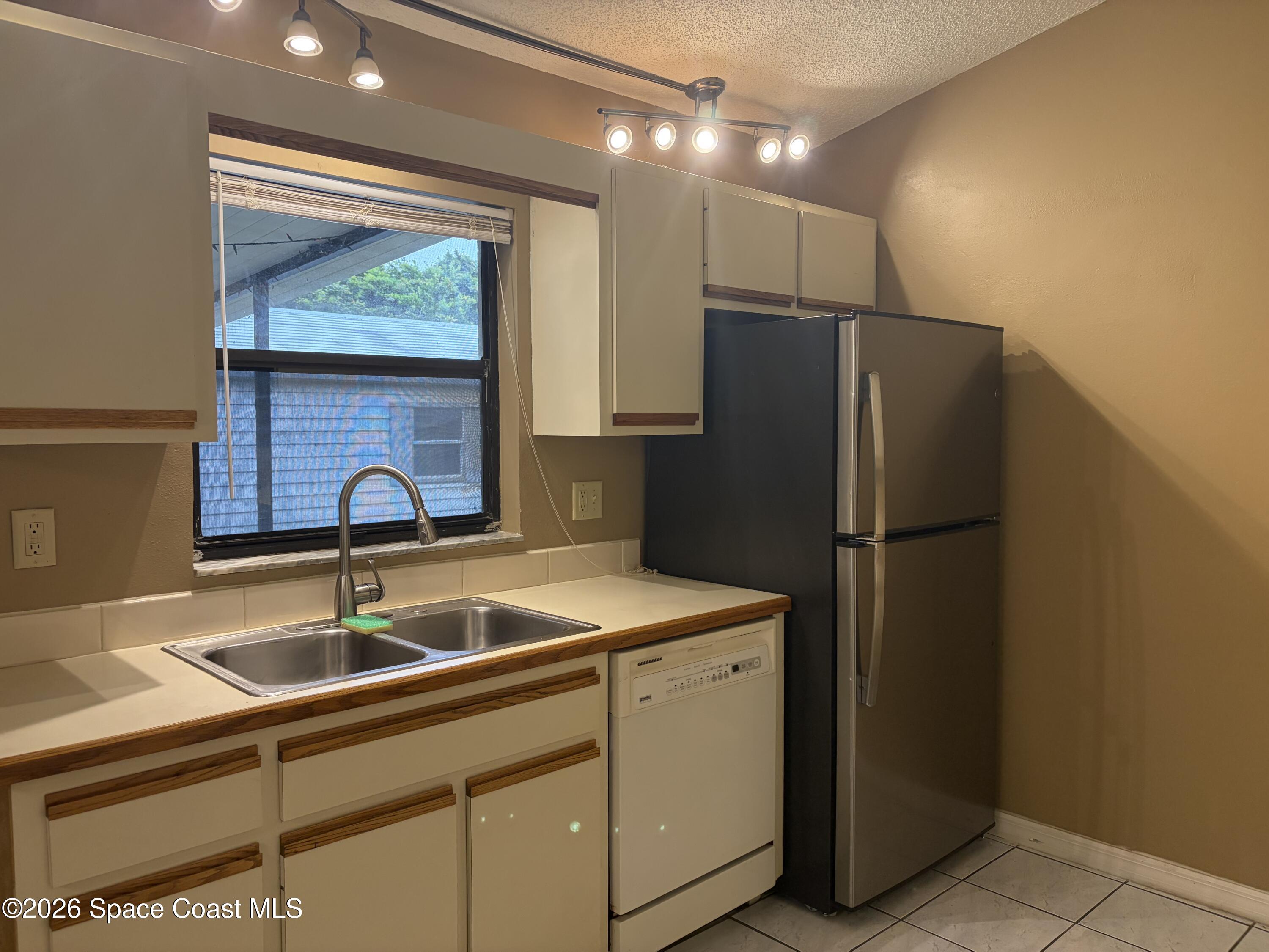 834 Croton Road Rockledge, FL 32955 - Photo 4 of 18 IMG_1217