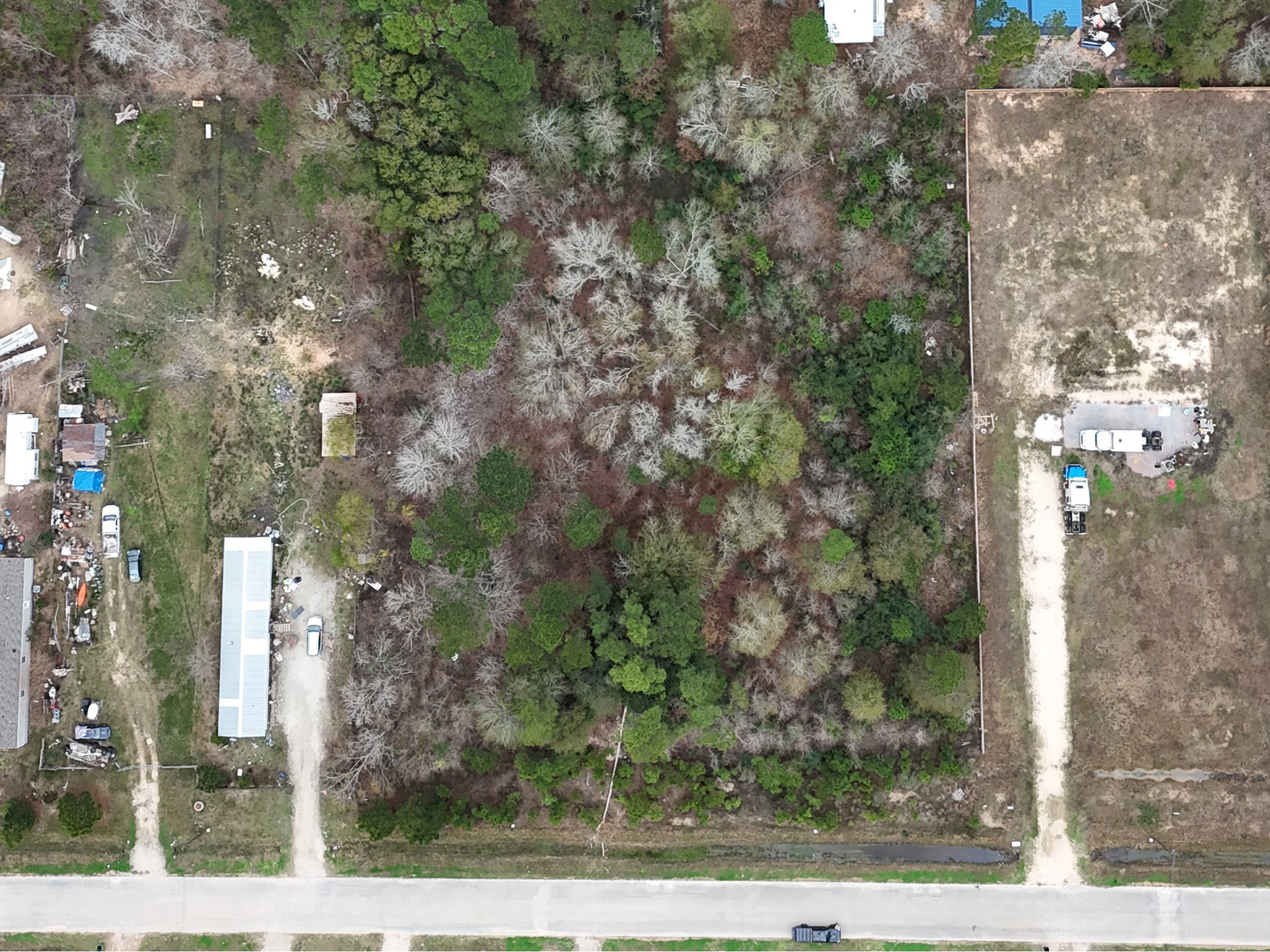 1798 County Road 5007 Cleveland, TX 77327 - Photo 2 of 3