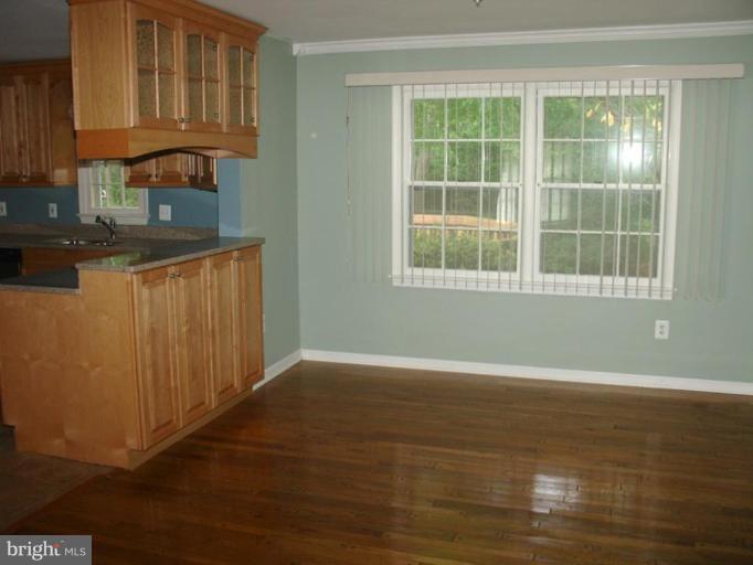 7753 Lowmoor Road Springfield, VA 22153 - Photo 8 of 16 7753 Lowmoor Rd