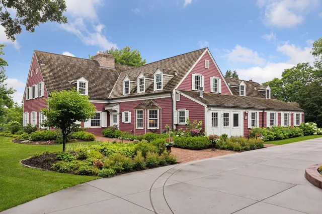 $2,450,000 | 260 Salem Church Road, Sunfish Lake, MN 55118