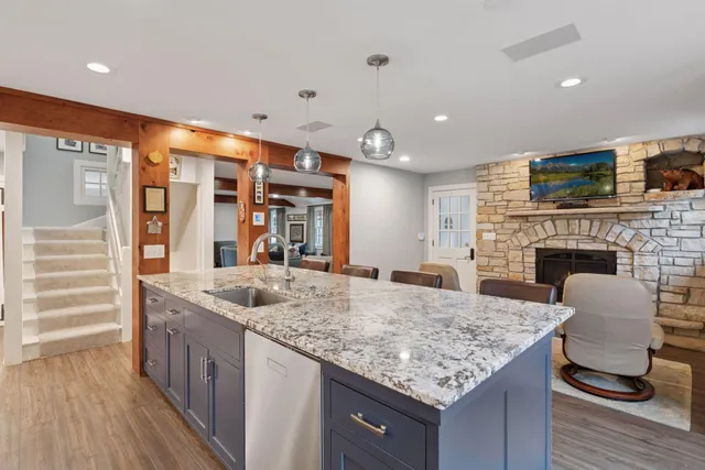 $2,450,000 | 260 Salem Church Road, Sunfish Lake, MN 55118