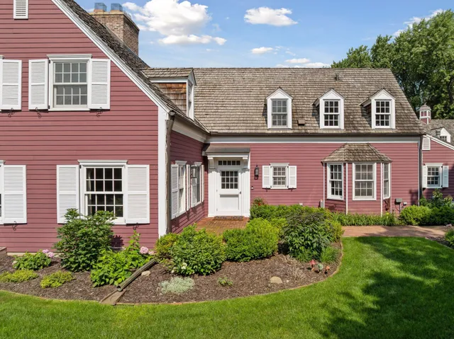 $2,450,000 | 260 Salem Church Road, Sunfish Lake, MN 55118