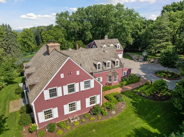 $2,450,000 | 260 Salem Church Road, Sunfish Lake, MN 55118