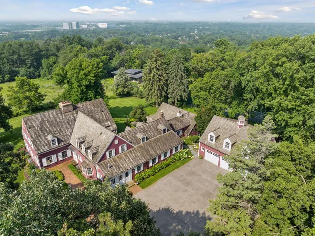 $2,450,000 | 260 Salem Church Road, Sunfish Lake, MN 55118