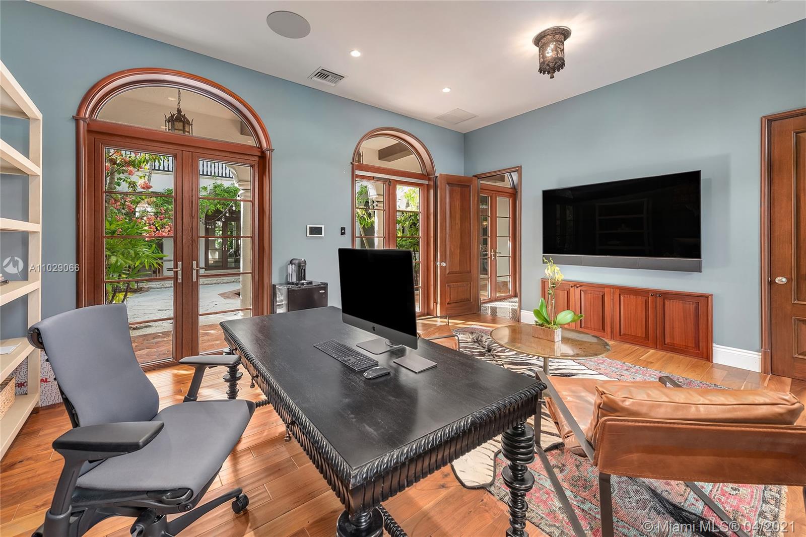 4412 North Bay Road Miami Beach, FL 33140 - Photo 23 of 40