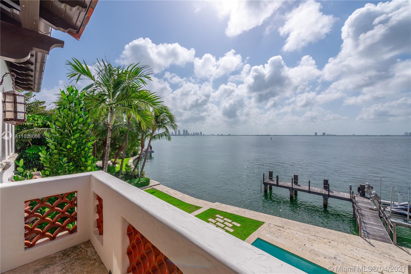 4412 North Bay Road Miami Beach, FL 33140 - Photo 32 of 40