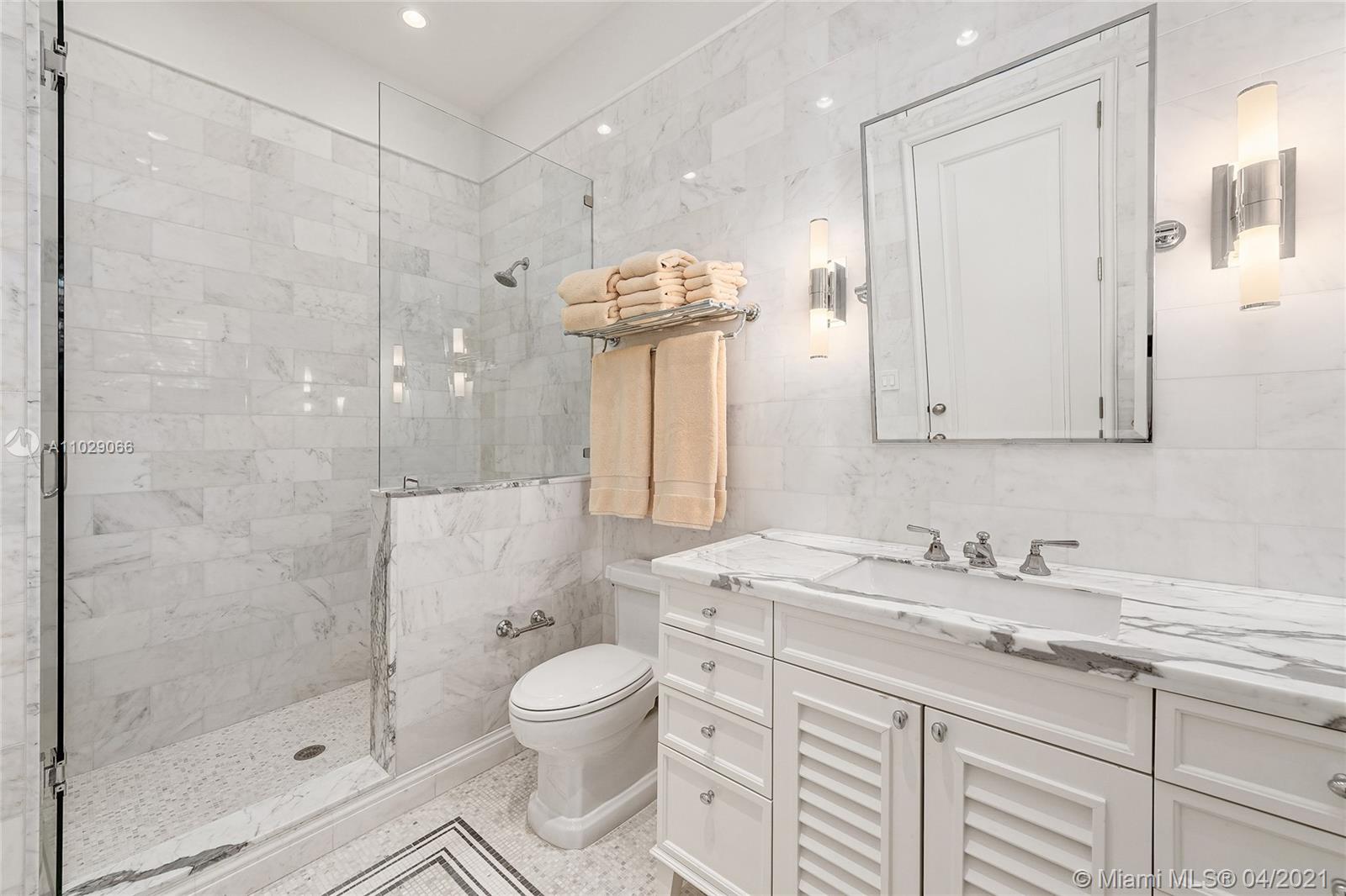 4412 North Bay Road Miami Beach, FL 33140 - Photo 35 of 40