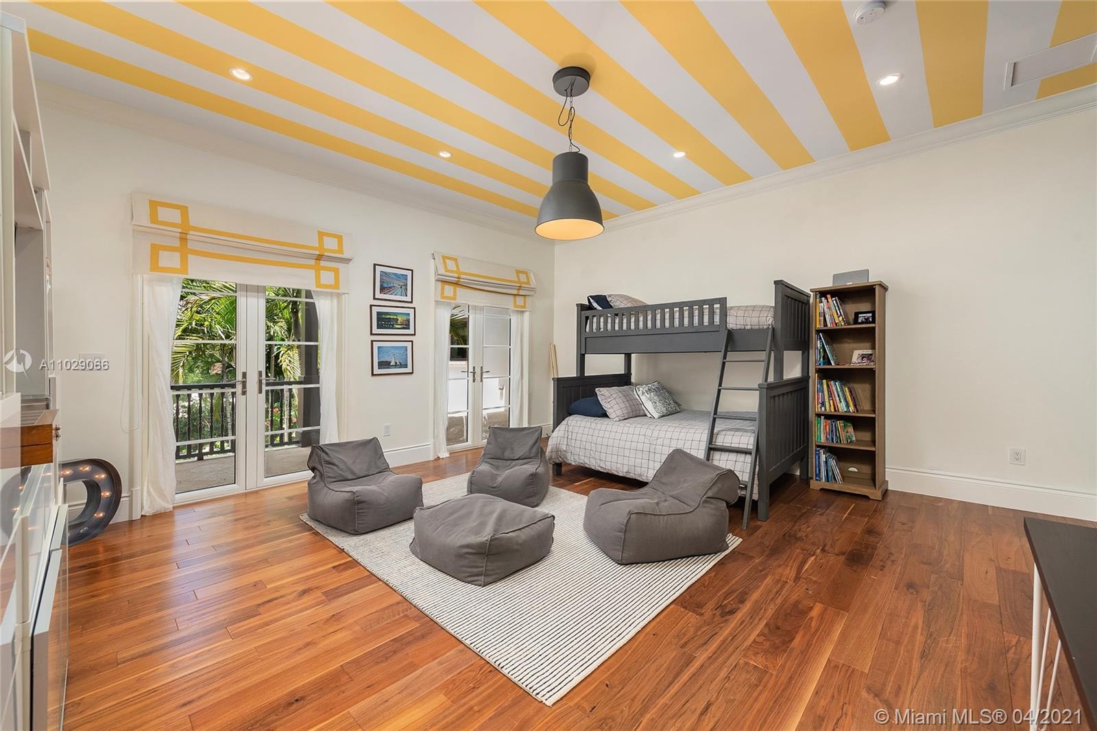 4412 North Bay Road Miami Beach, FL 33140 - Photo 36 of 40