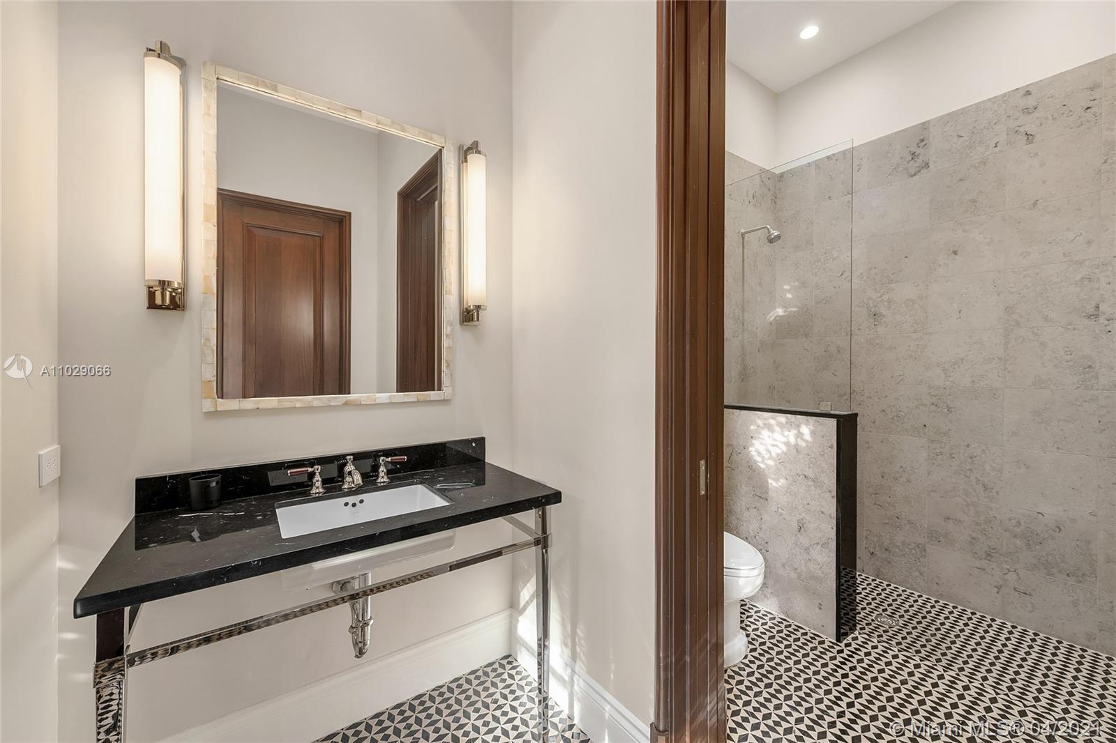 4412 North Bay Road Miami Beach, FL 33140 - Photo 37 of 40