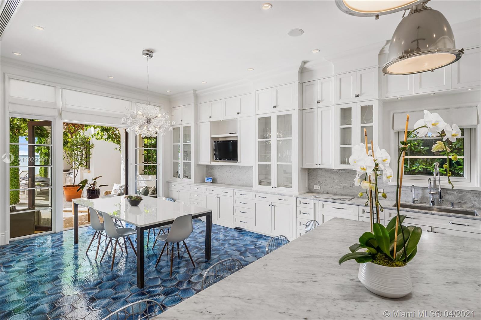 4412 North Bay Road Miami Beach, FL 33140 - Photo 7 of 40