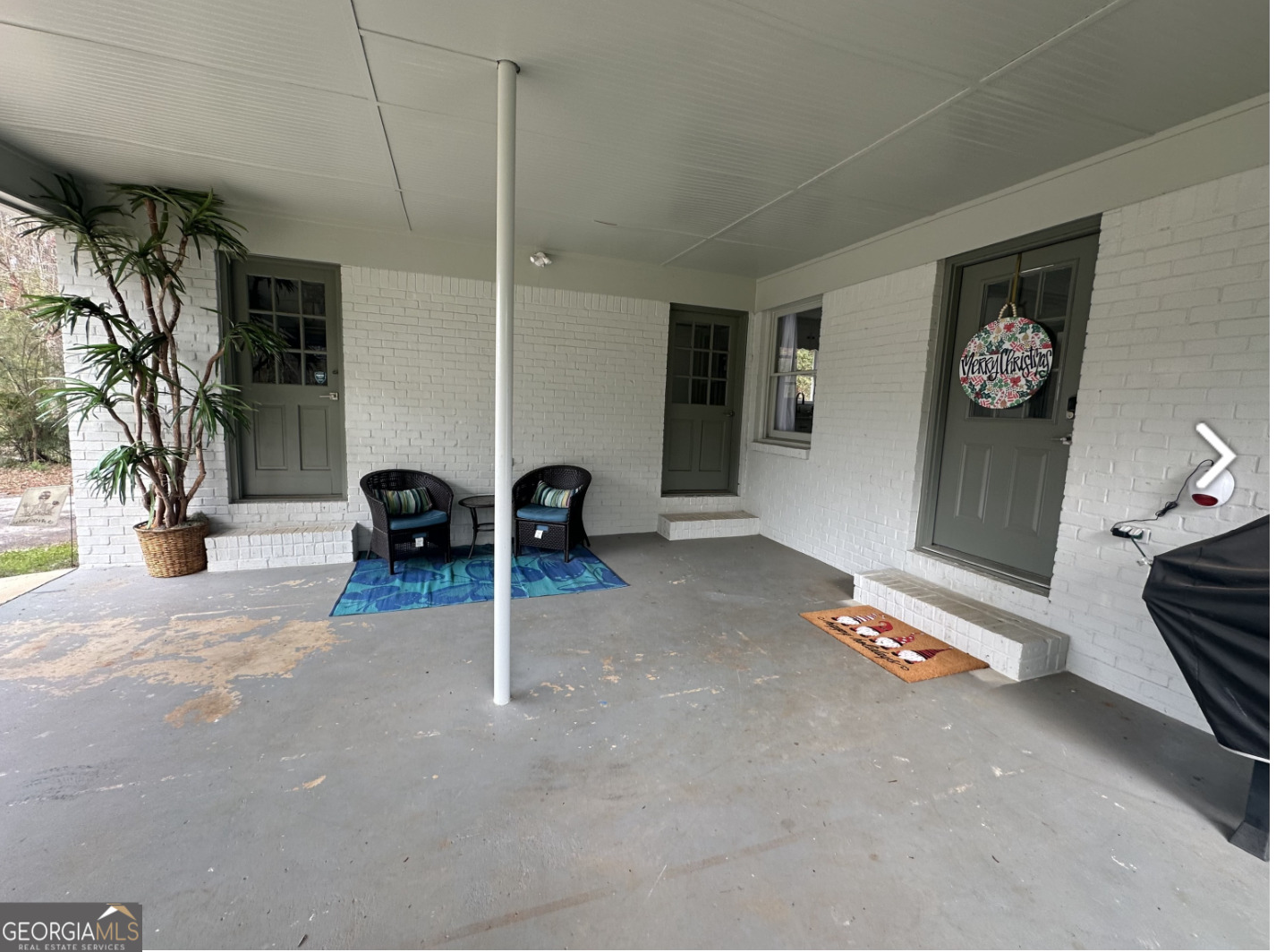2775 Jackson Road Griffin, GA 30223 - Photo 26 of 30 a view of a livingroom with furniture